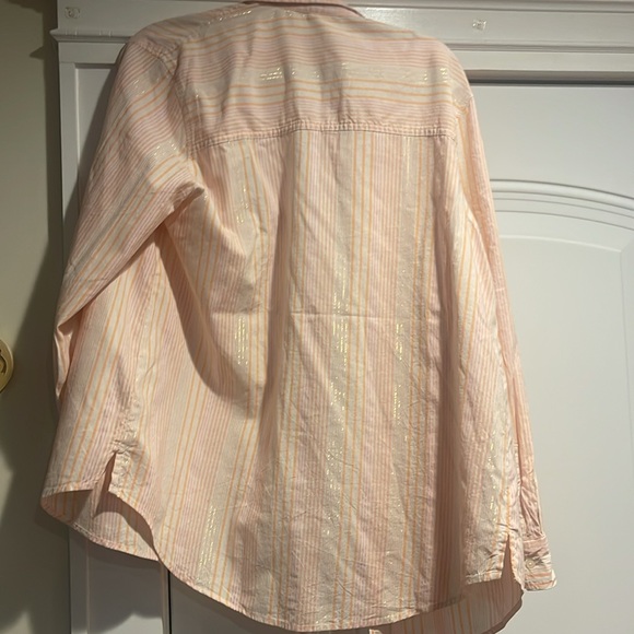 Pink button down shirt - Picture 2 of 2